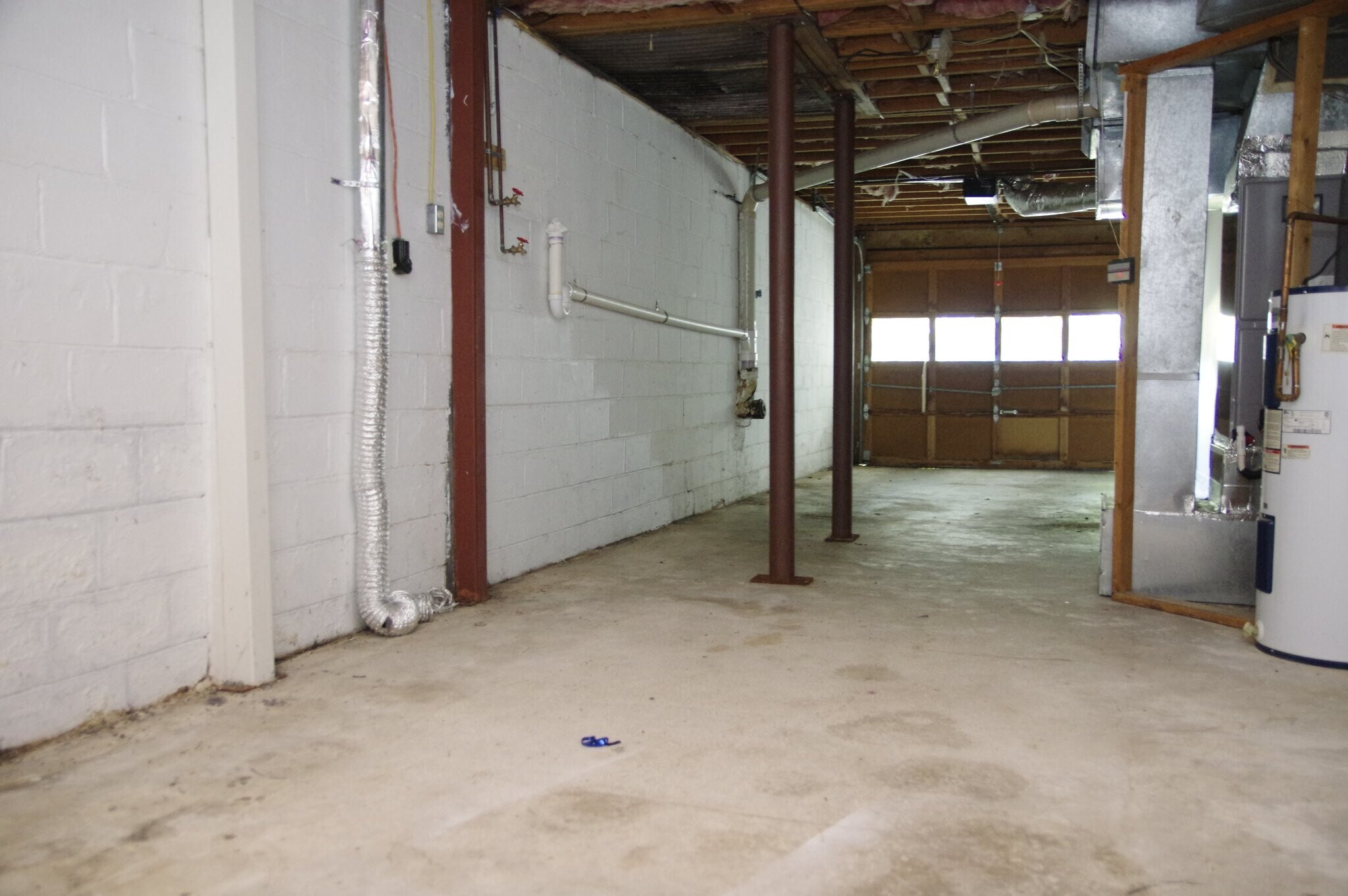 Building Photo - 813 Linbard Ln