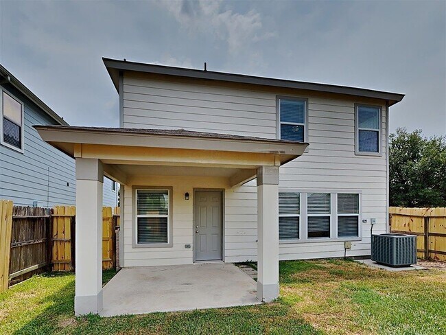 Building Photo - 18735 Westgate Park Dr