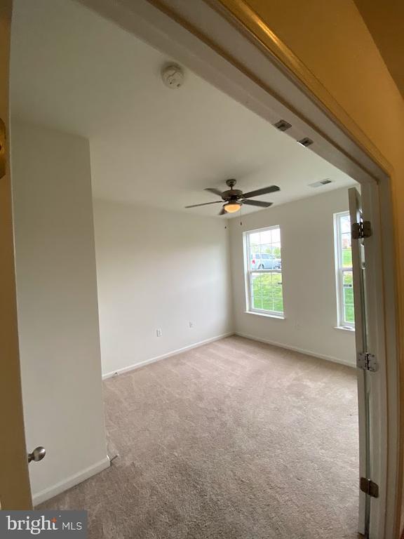 Building Photo - 120 Woodman Ct