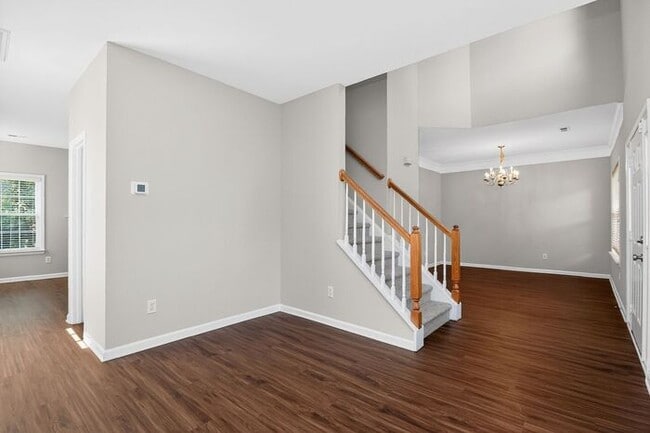 Building Photo - Recently Updated 4BD/2.5BA Home in Melbourne Community of Huntersville!