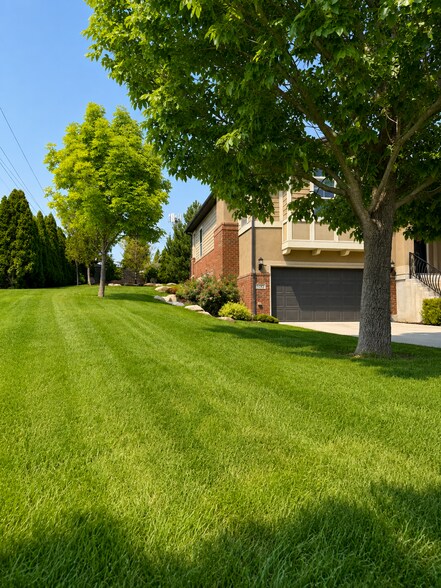 Building Photo - 3192 W Bald Mountain Dr