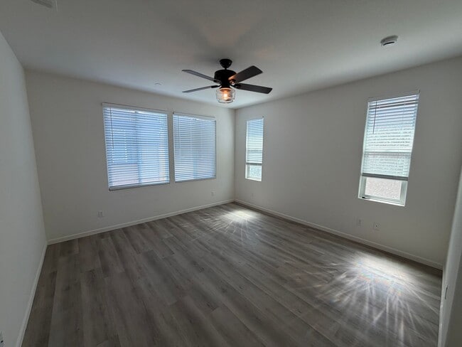 Building Photo - 3554 Sardinia Island Way