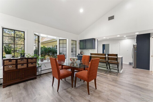 Building Photo - 14 Earlwood Dr