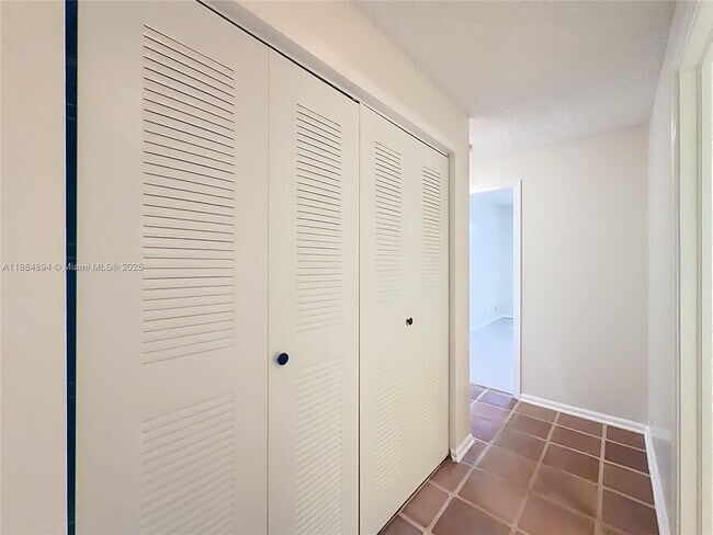 Building Photo - 10524 NW 10th St