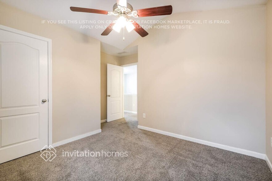 Building Photo - 864 Lobdale Falls Dr