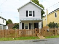 Building Photo - 12 Page St