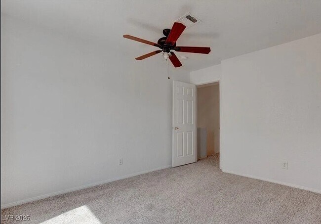Building Photo - 270 Fairbrook Dr