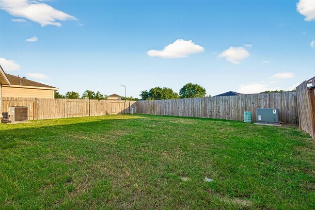 Building Photo - 6009 Cypress Ln