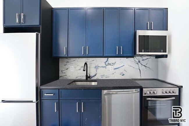 Building Photo - 1 bedroom in BROOKLYN NY 11206
