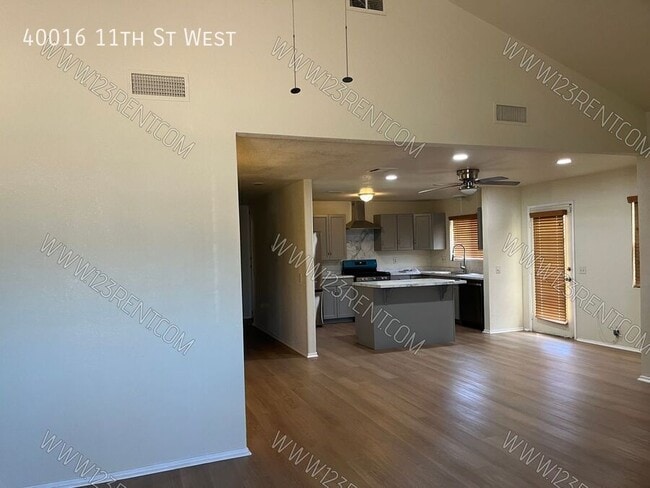 Building Photo - 40016 11th St W