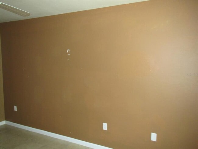 Building Photo - 464 Hippel St