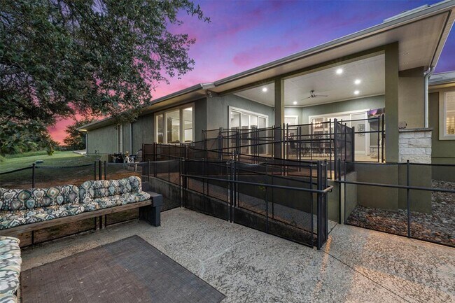 Building Photo - 3801 Peak Lookout Dr