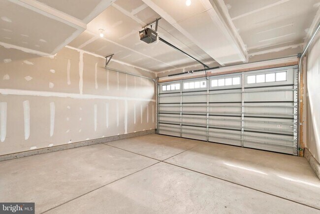 Building Photo - 11152 Lanier Farm Lp