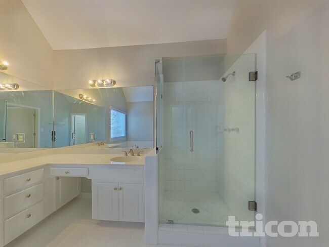 Building Photo - 4291 Wellbrook Ct