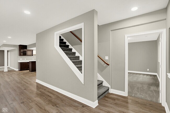 Building Photo - 13720 Akers Dr