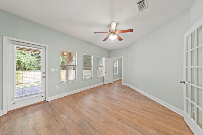 Building Photo - Luxury home in a premier neighborhood!