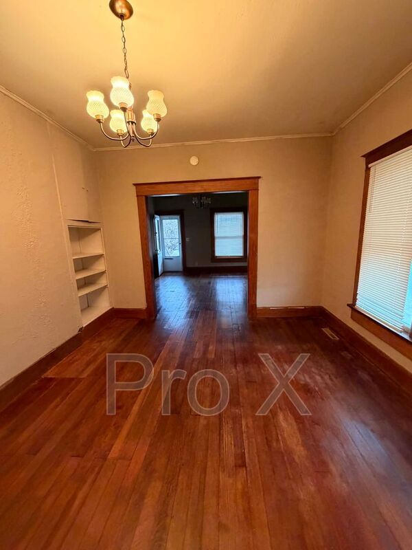 Building Photo - 232 S Patterson Ave