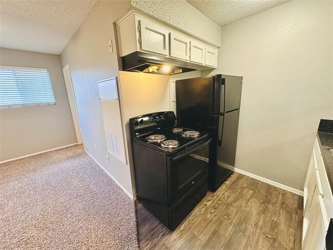 Building Photo - 3702 S 2nd St