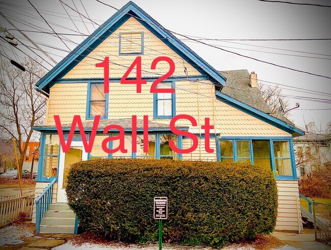 Building Photo - Includes Heat/Water 2 bed Upper (Location ...