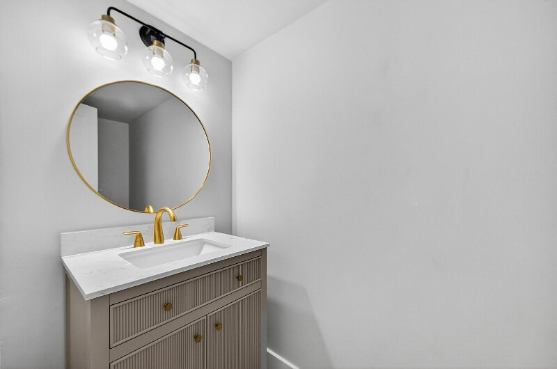 Building Photo - 2943 Cathedral Ln