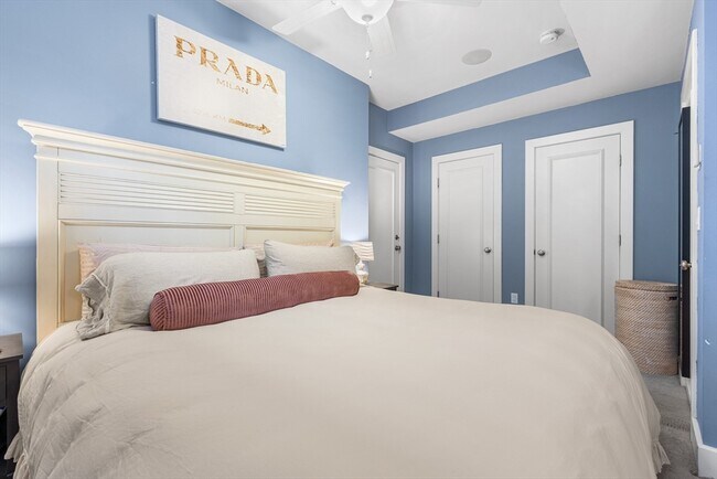 Building Photo - 170 W Fifth St