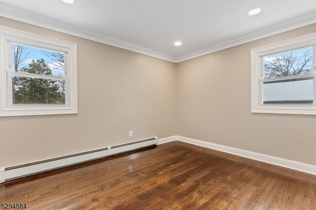 Building Photo - 26 Genevieve Ave