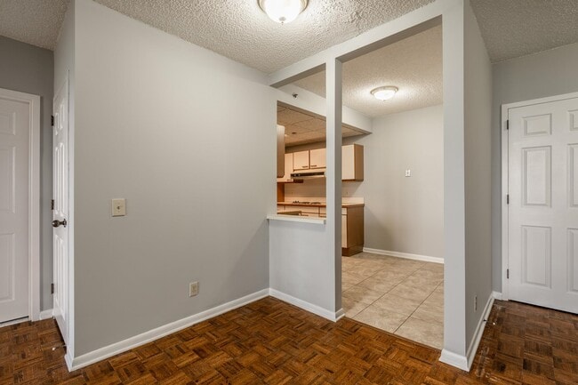 Building Photo - 800 Palisade Ave