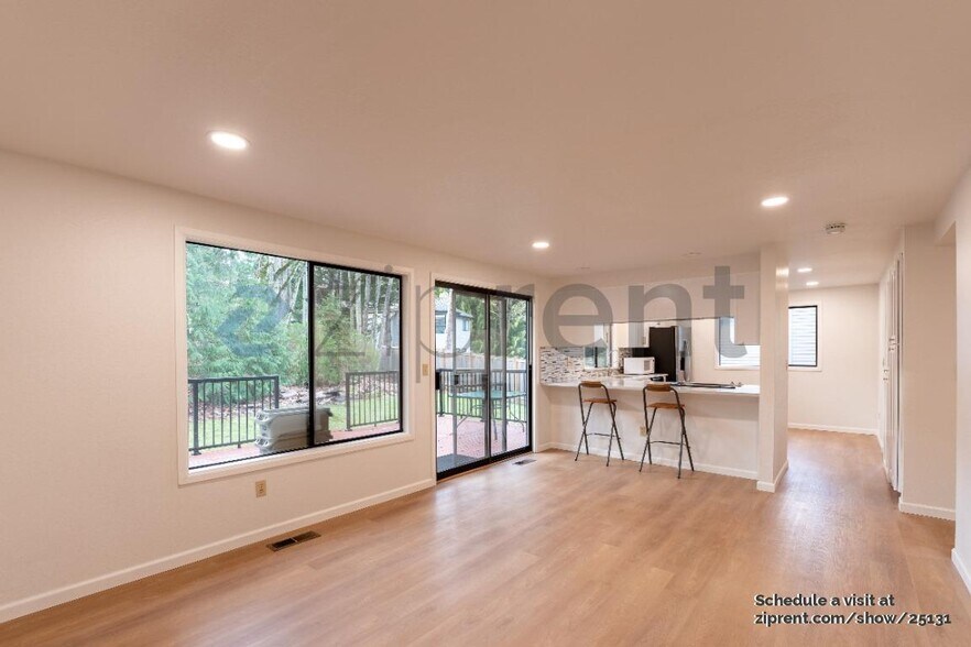 Building Photo - 10617 181st Ave NE