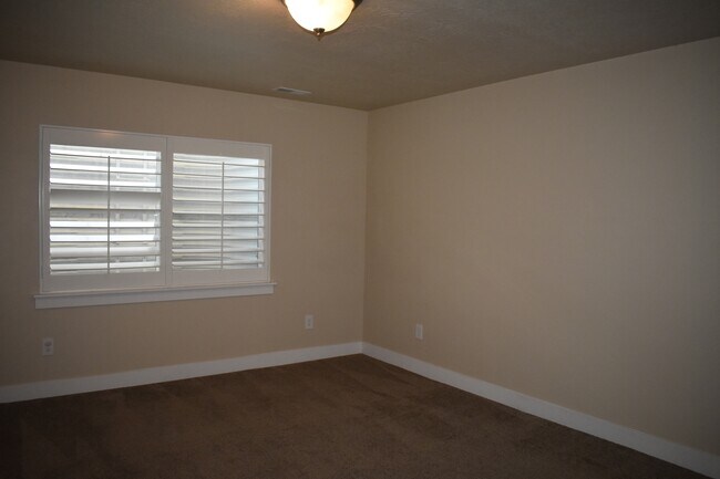 Building Photo - 11638 Winford Dr
