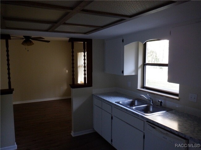 Building Photo - 281 E Falconry Ct