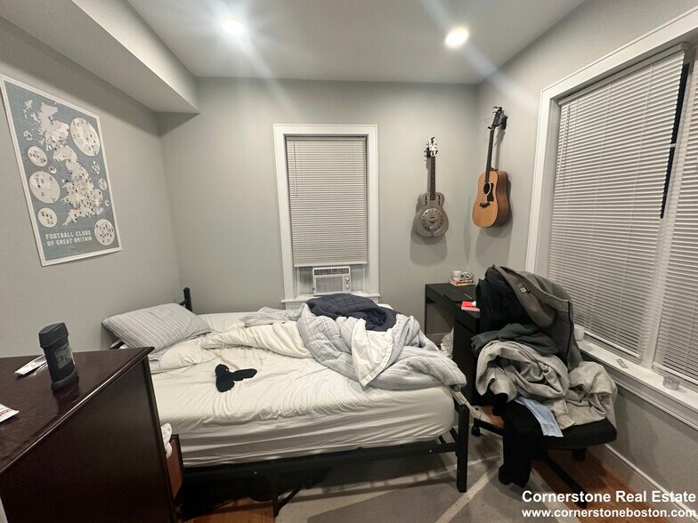 Building Photo - 1621 Tremont St