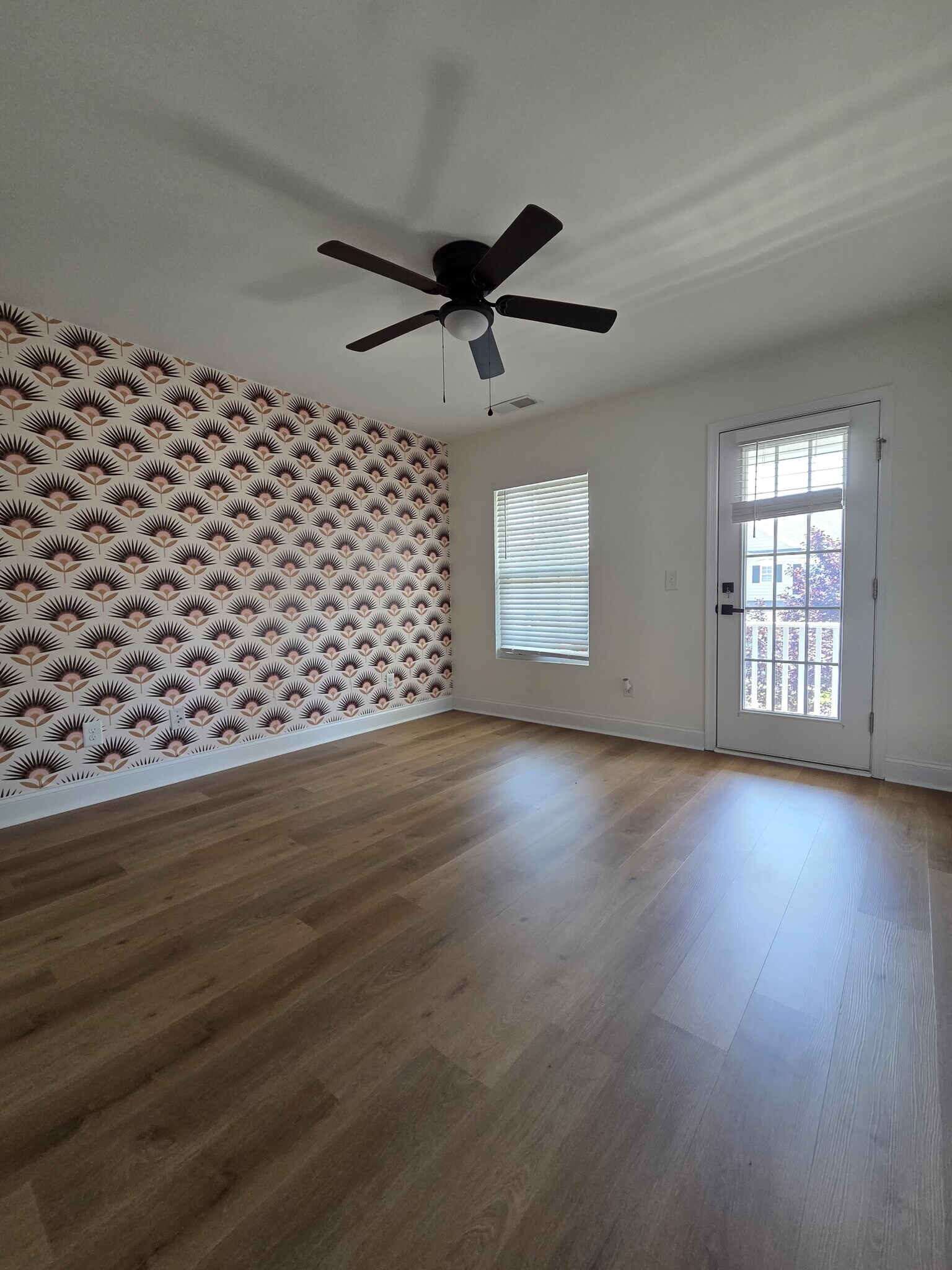 Building Photo - 8312 Compton Acres Ln