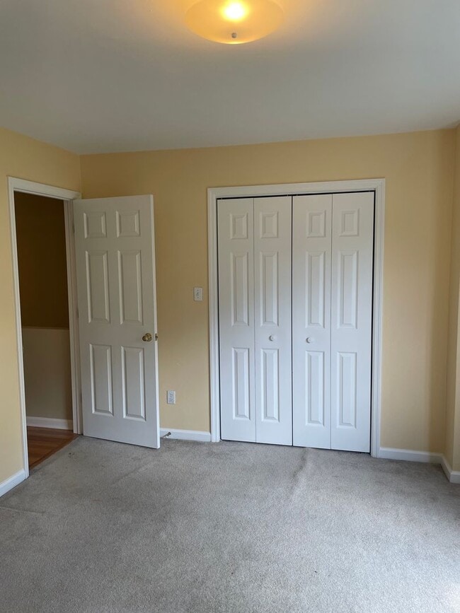 Building Photo - Huge 2/2.5 off Apalachee Parkway!