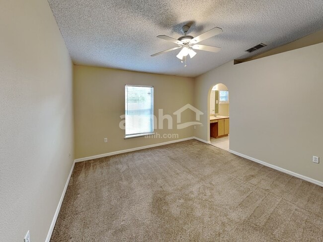 Building Photo - 7491 Volley Dr N