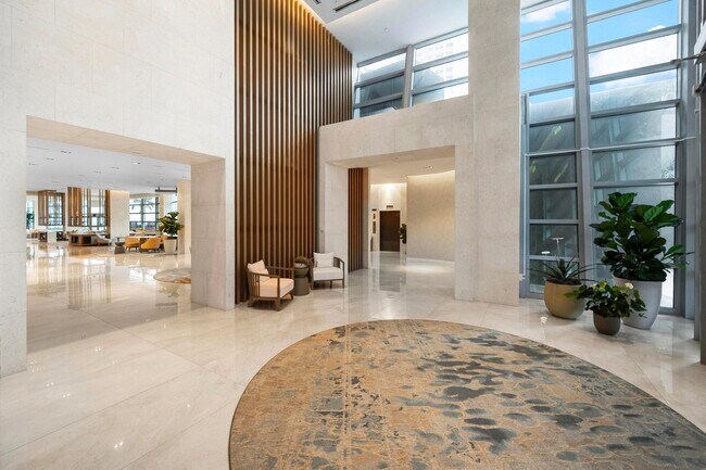 Building Photo - 3100 N Ocean Dr