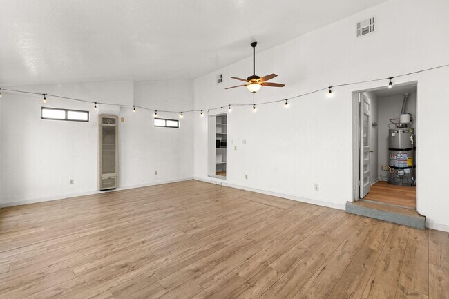 Building Photo - 136 Velarde Rd NW