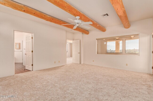 Building Photo - 16411 N Skyridge Ln