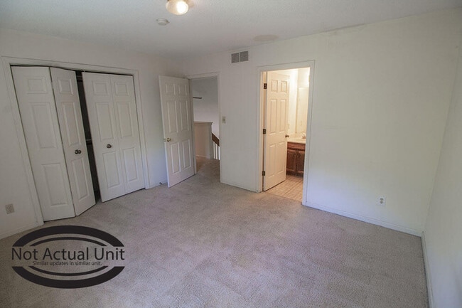 Building Photo - 1910 Mirtle Grove Ct