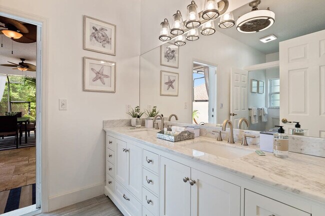 Building Photo - 4 Susan Pl