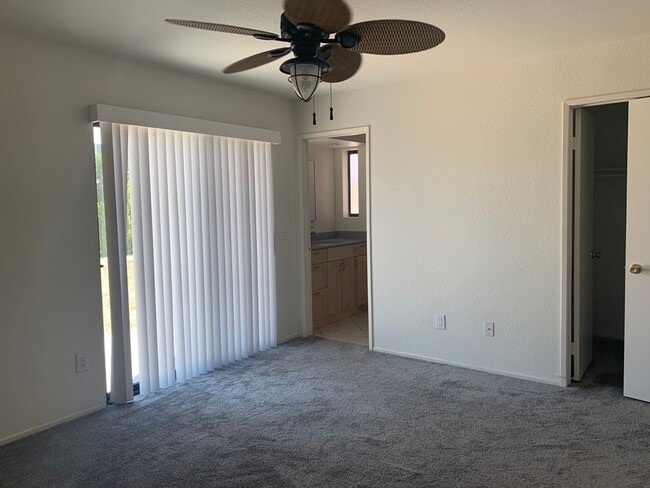 Building Photo - Four Bedroom Home with Utilities included!
