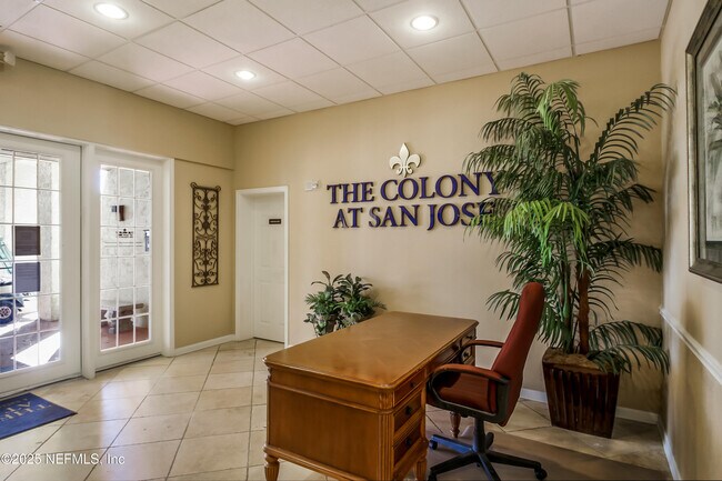 Building Photo - 6561 Mission Ct