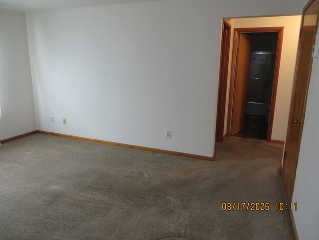 Building Photo - 4222 Mellen Dr