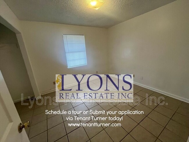 Building Photo - 1100 S Gordon Ave