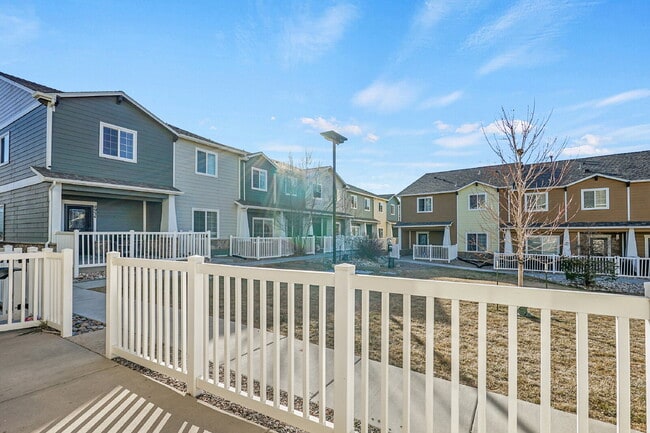 Building Photo - $1,895.95, 3-bed, 2.5-bath townhome located in Colorado Springs.