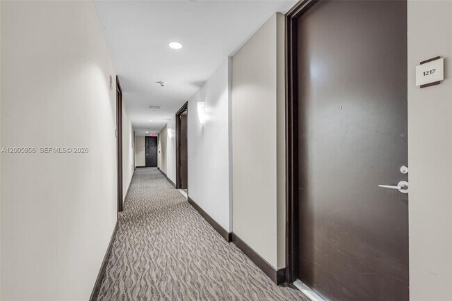 Building Photo - 1111 SW 1st Ave