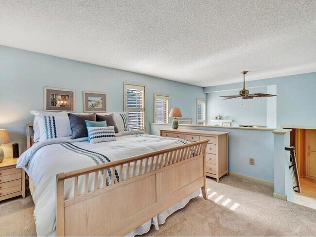 Building Photo - Luxury Home in Plymouth with 2-Level Primary Suite, Furnished or Unfurnished, Wayzata Schools, Pe...