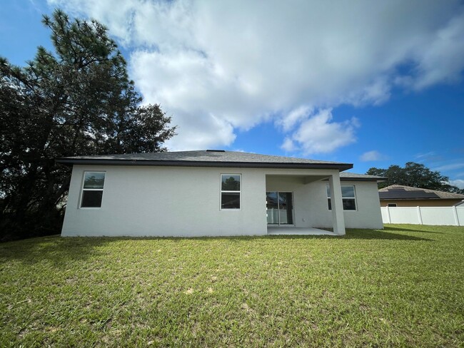 Building Photo - GORGEOUS 4 Bedroom, 2 Bathroom Home in Poi...