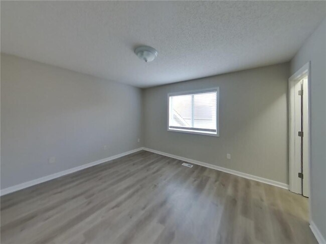 Building Photo - 7326 Lander Ave NE