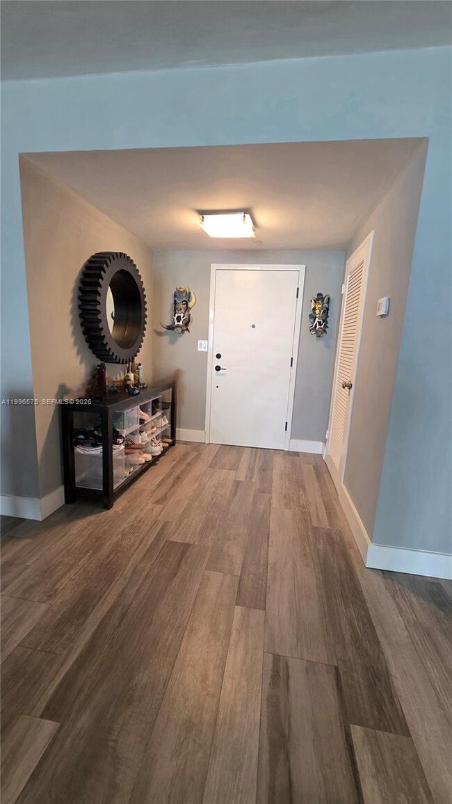 Building Photo - 5825 Collins Ave