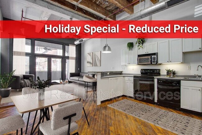 Primary Photo - 421 S Main St